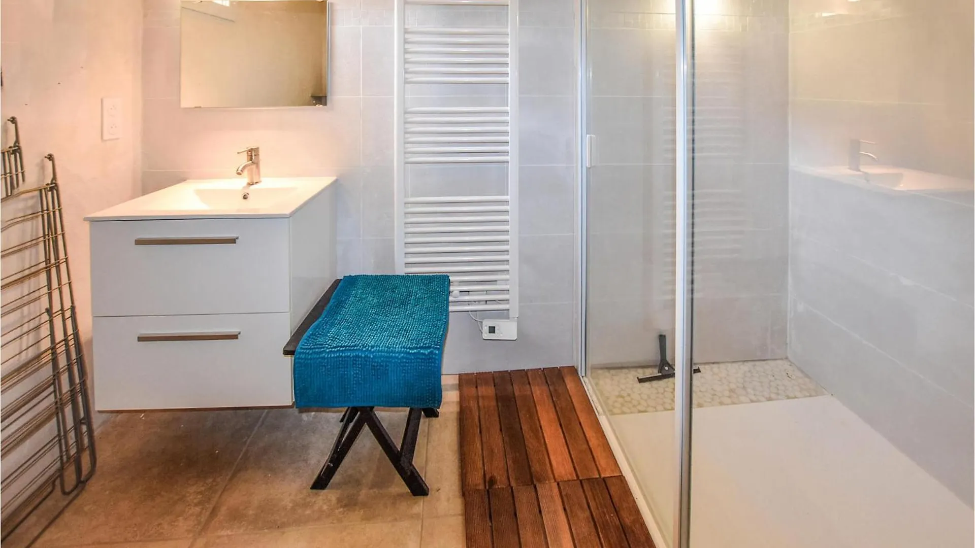 펜션 Amazing Home In Mollans-Sur-Ouveze With Kitchen