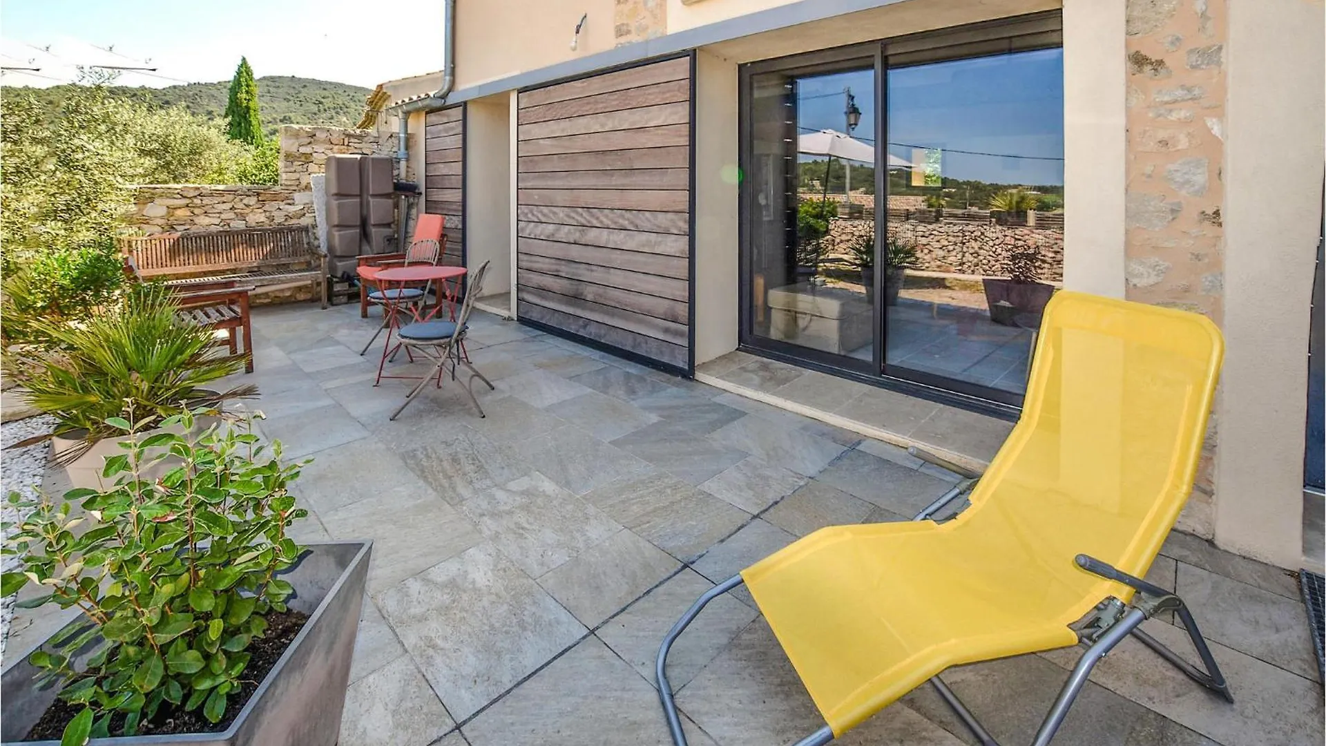 Holiday home Amazing Home In Mollans-Sur-Ouveze With Kitchen